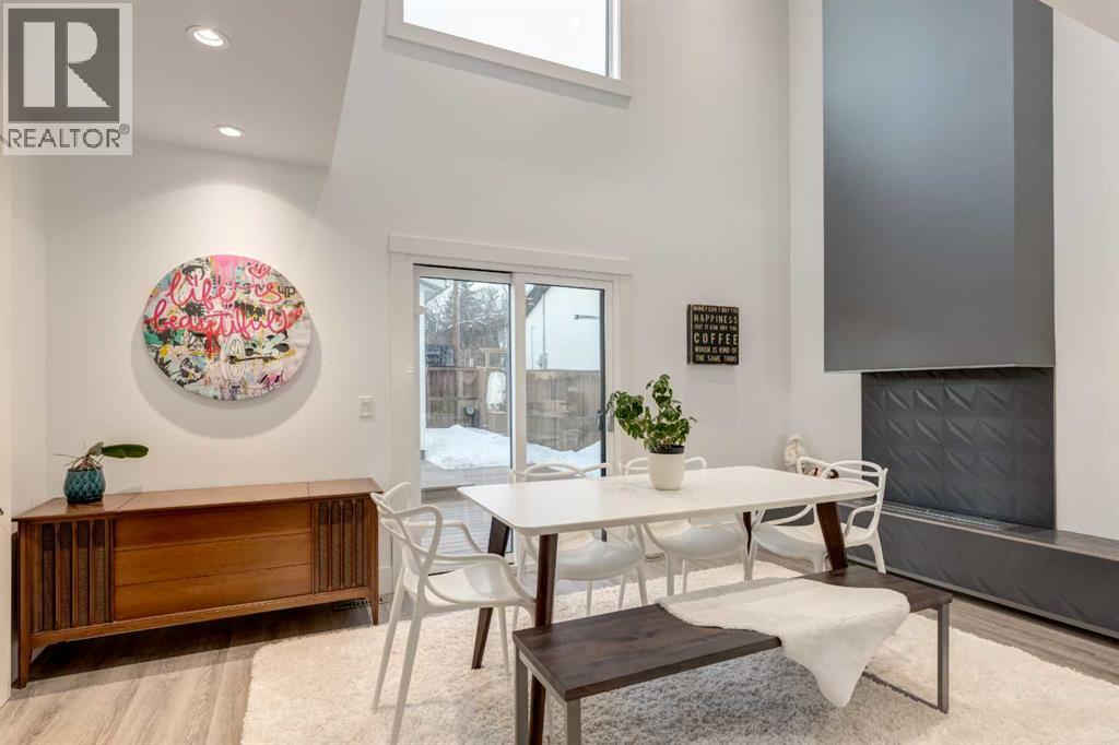 Single Family House for Sale in  Hendon Place NW Highwood Calgary 