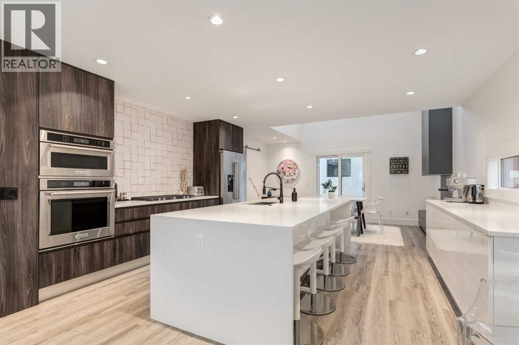 Single Family House for Sale in  Hendon Place NW Highwood Calgary 