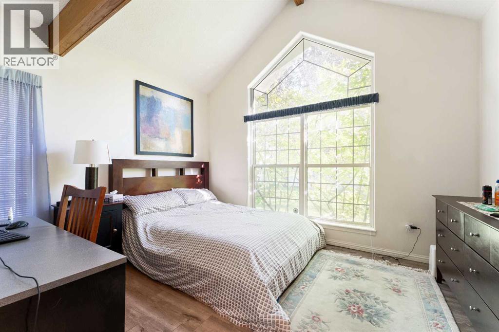 Single Family House for Sale in   Sirocco Drive SW Signal Hill Calgary 