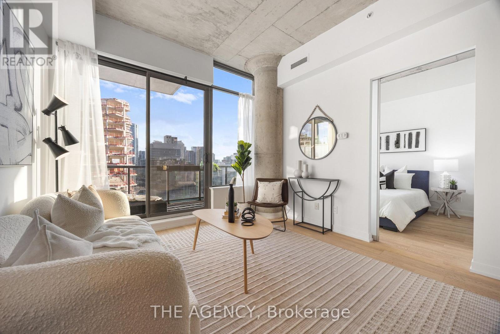 #1011 560 KING STREET W - 15
