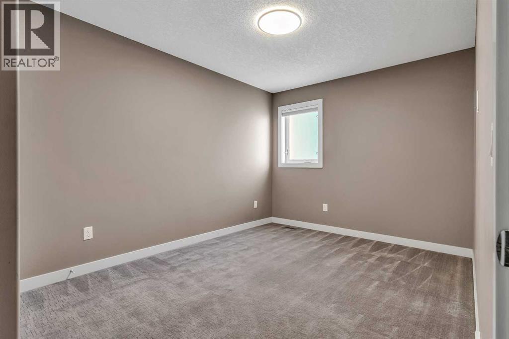 Single Family House for Sale in    Avenue NW Montgomery Calgary 