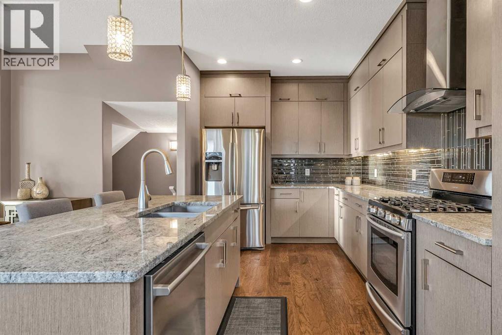 Single Family House for Sale in    Avenue NW Montgomery Calgary 