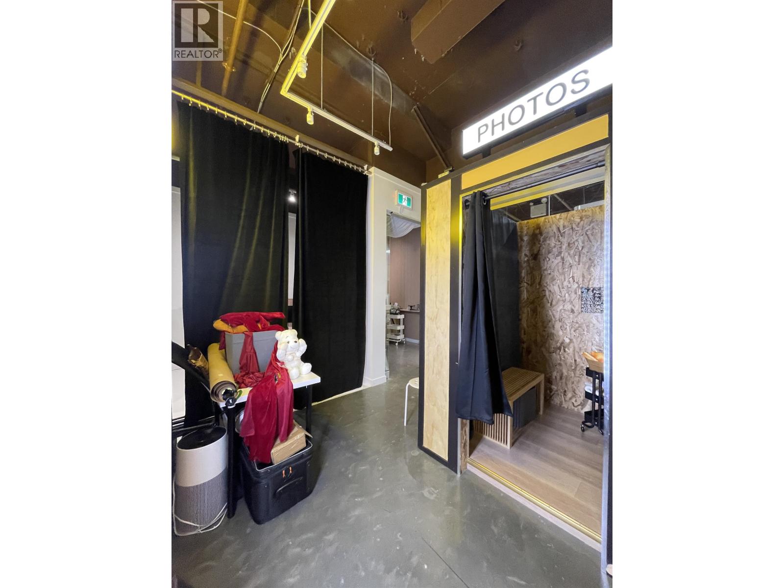 Retail in Richmond - Image 13