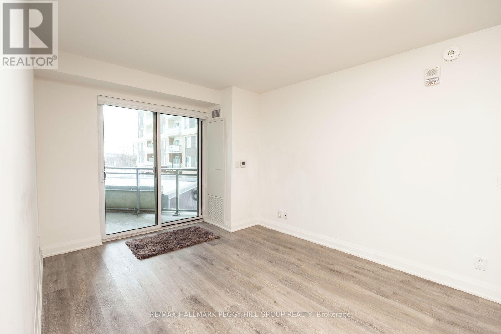 201 - 58 LAKESIDE TERRACE - Photo 3 of 13, Barrie (Little Lake), Ontario