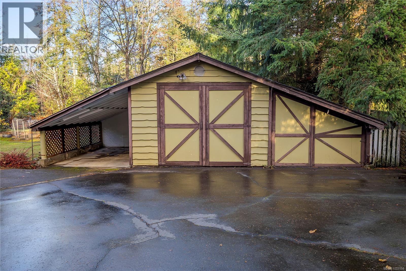 856 Reid Rd, Parksville