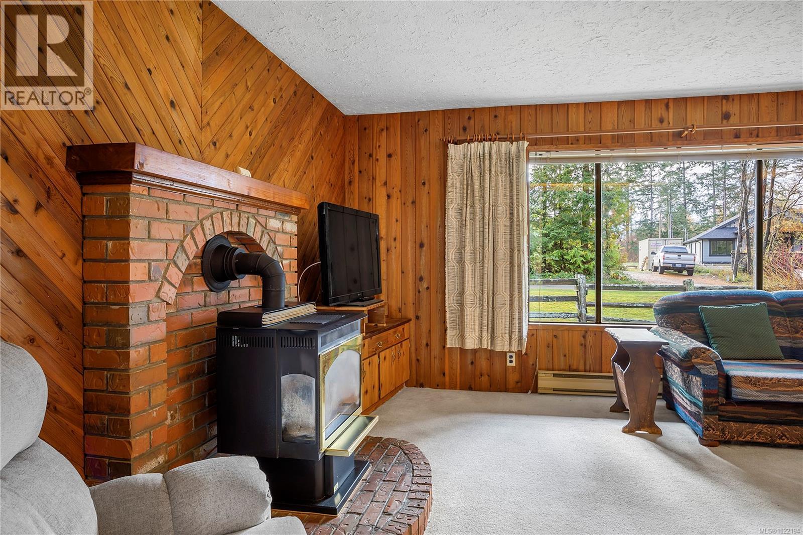 856 Reid Rd, Parksville