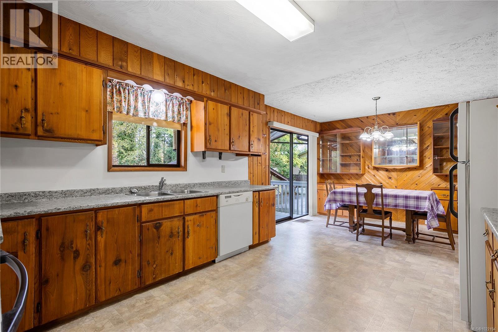 856 Reid Rd, Parksville