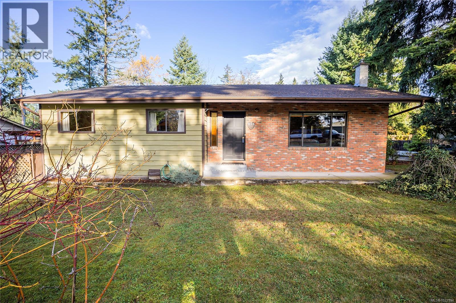 856 Reid Rd, Parksville