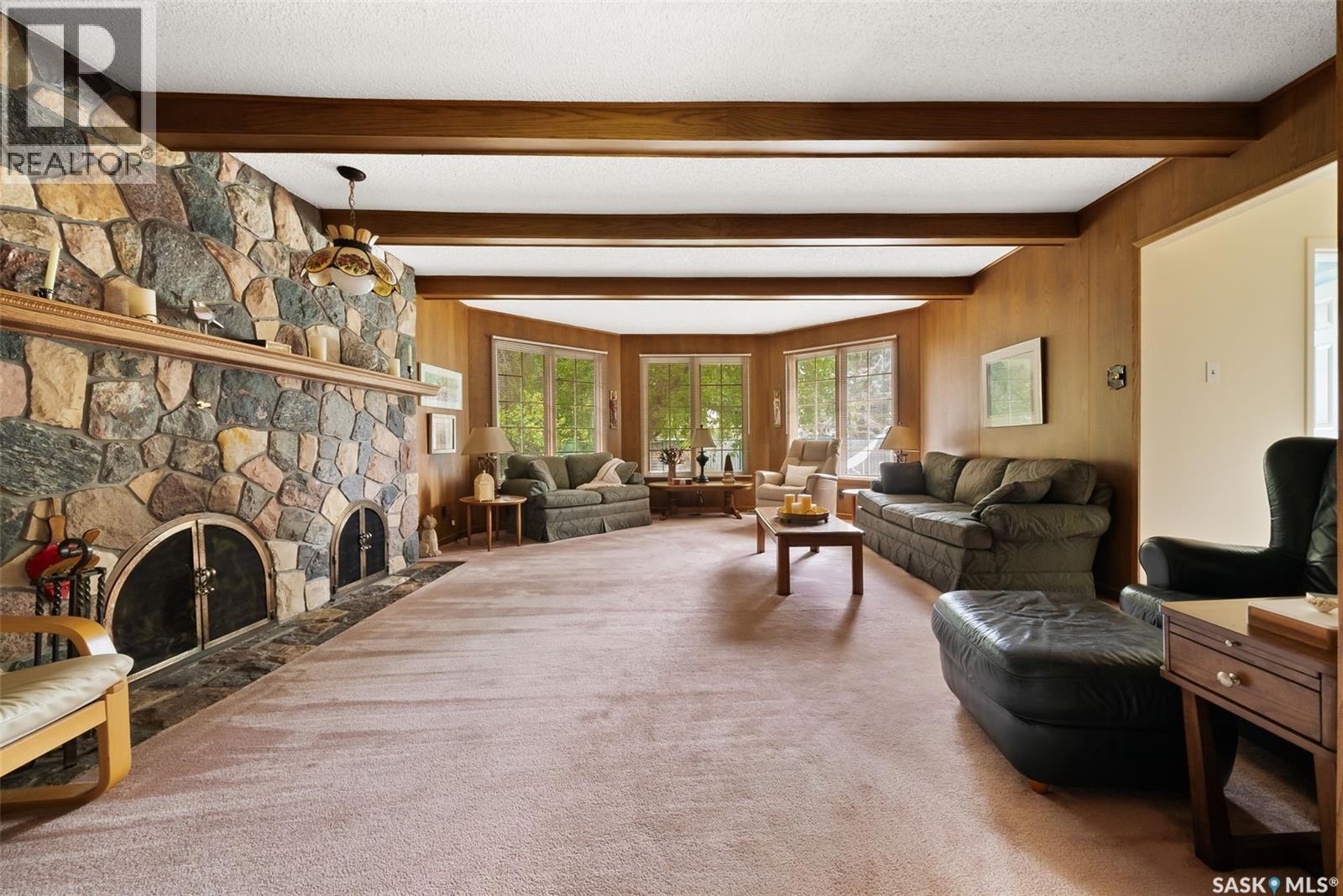 Single Family House 2 Level for Sale in  Lowry PLACE Regina 