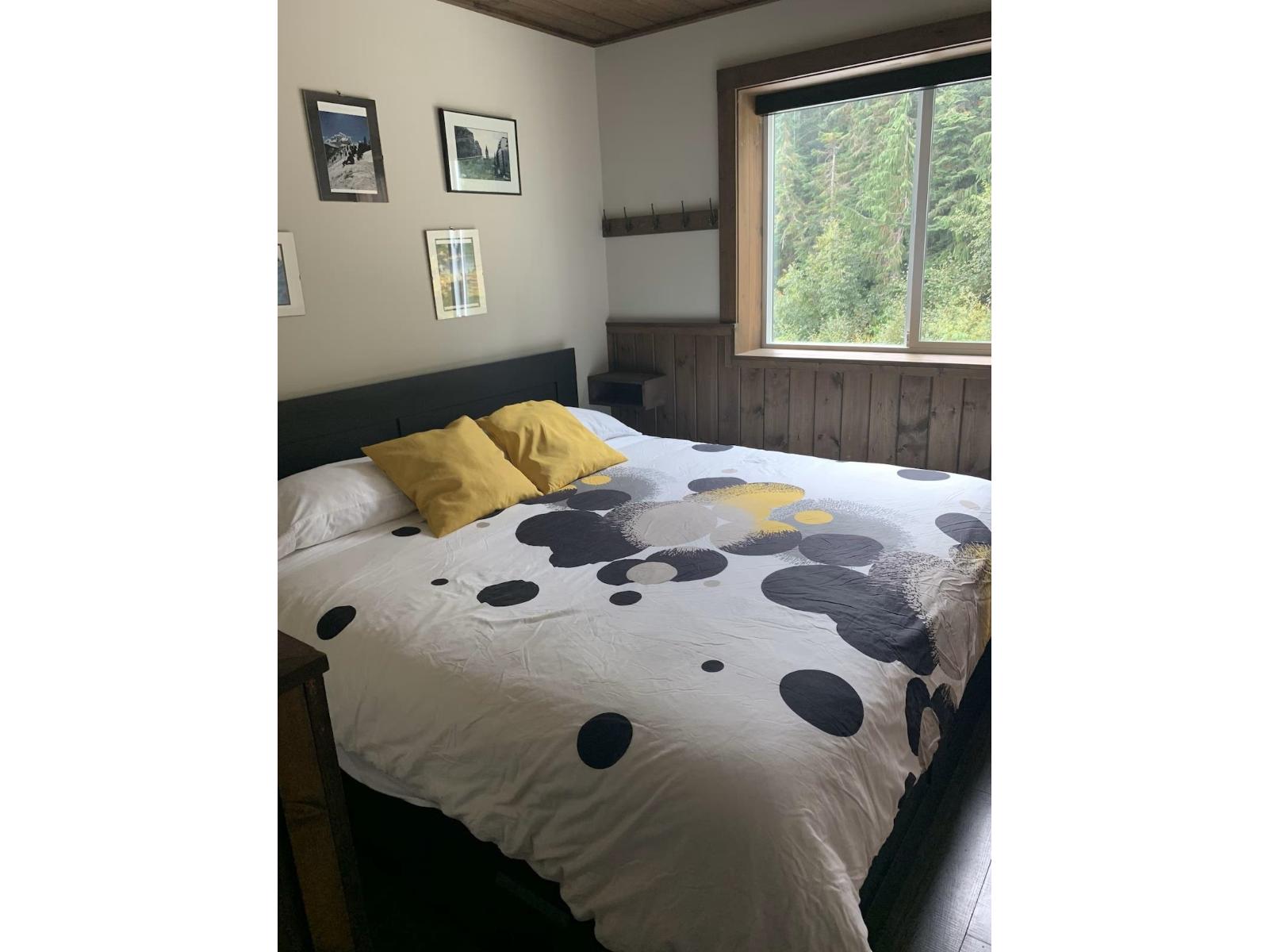 1 20921 SNOWFLAKE CRESCENT, Mission