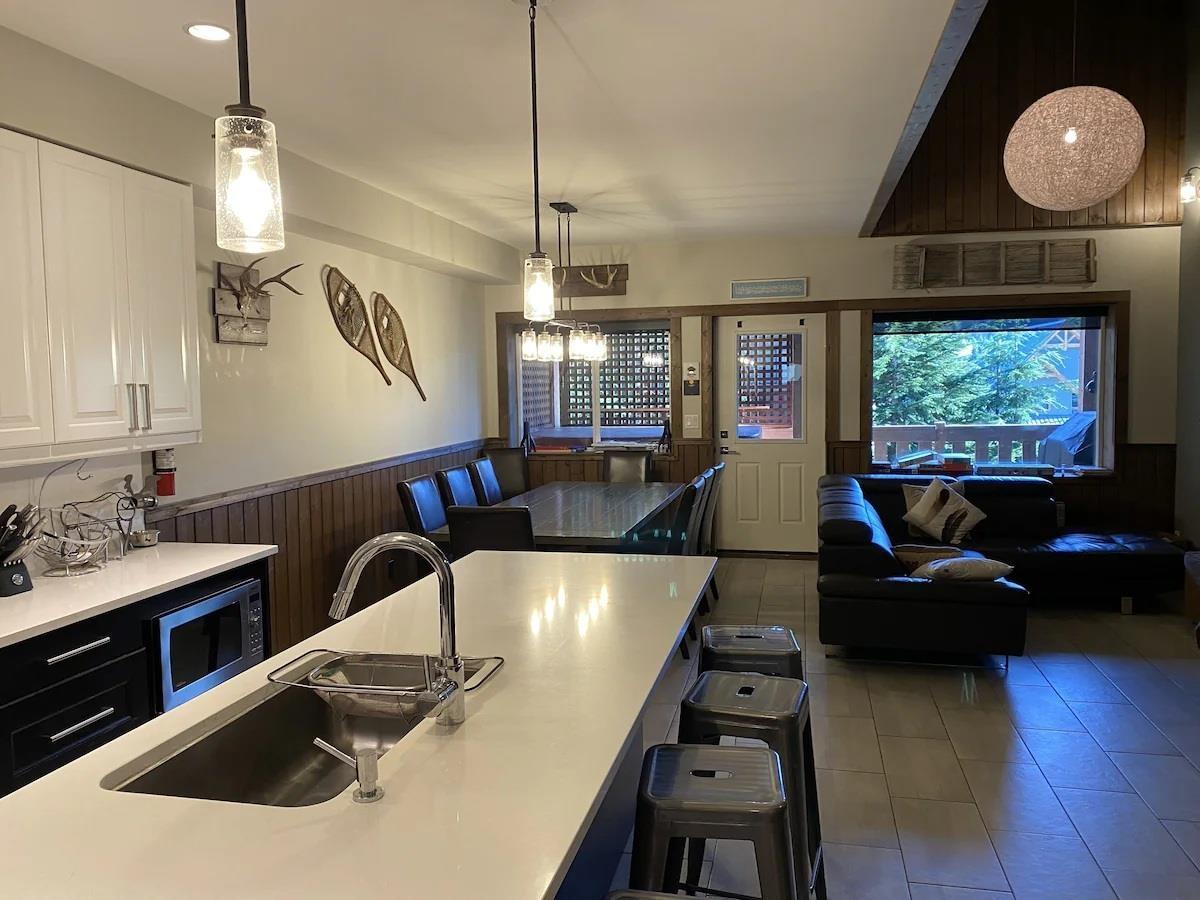 1 20921 SNOWFLAKE CRESCENT, Mission