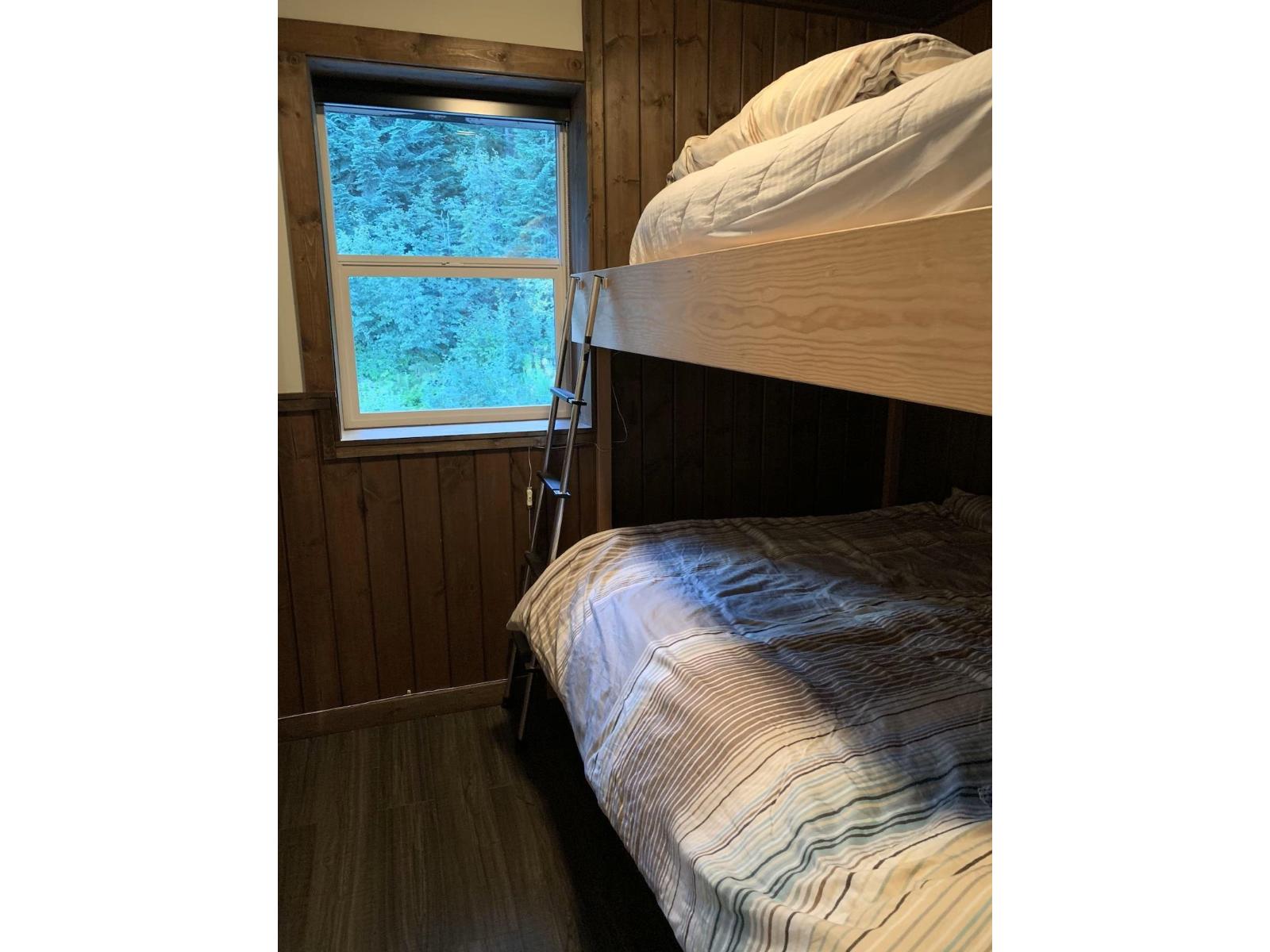 1 20921 SNOWFLAKE CRESCENT, Mission