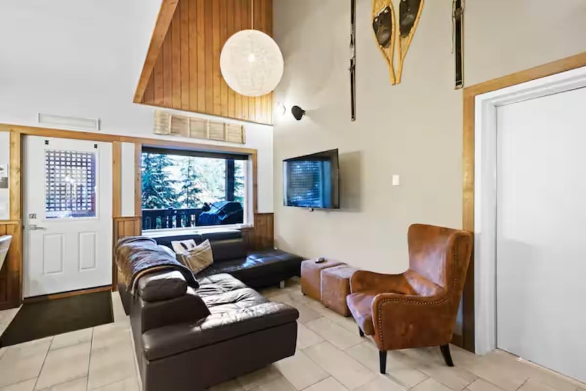 1 20921 SNOWFLAKE CRESCENT, Mission