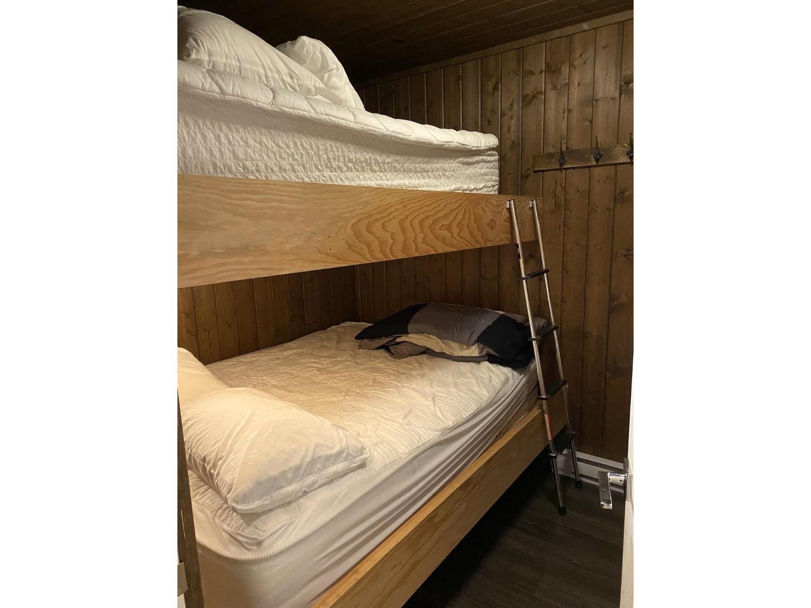 1 20921 SNOWFLAKE CRESCENT, Mission