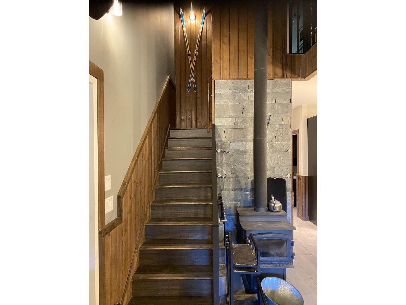 1 20921 SNOWFLAKE CRESCENT, Mission