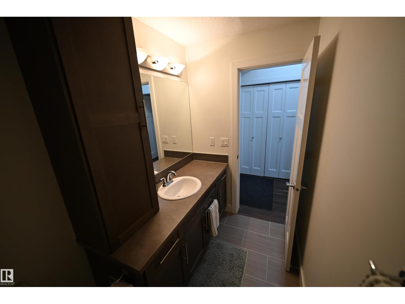 #302 279 Wye RD, Sherwood Park