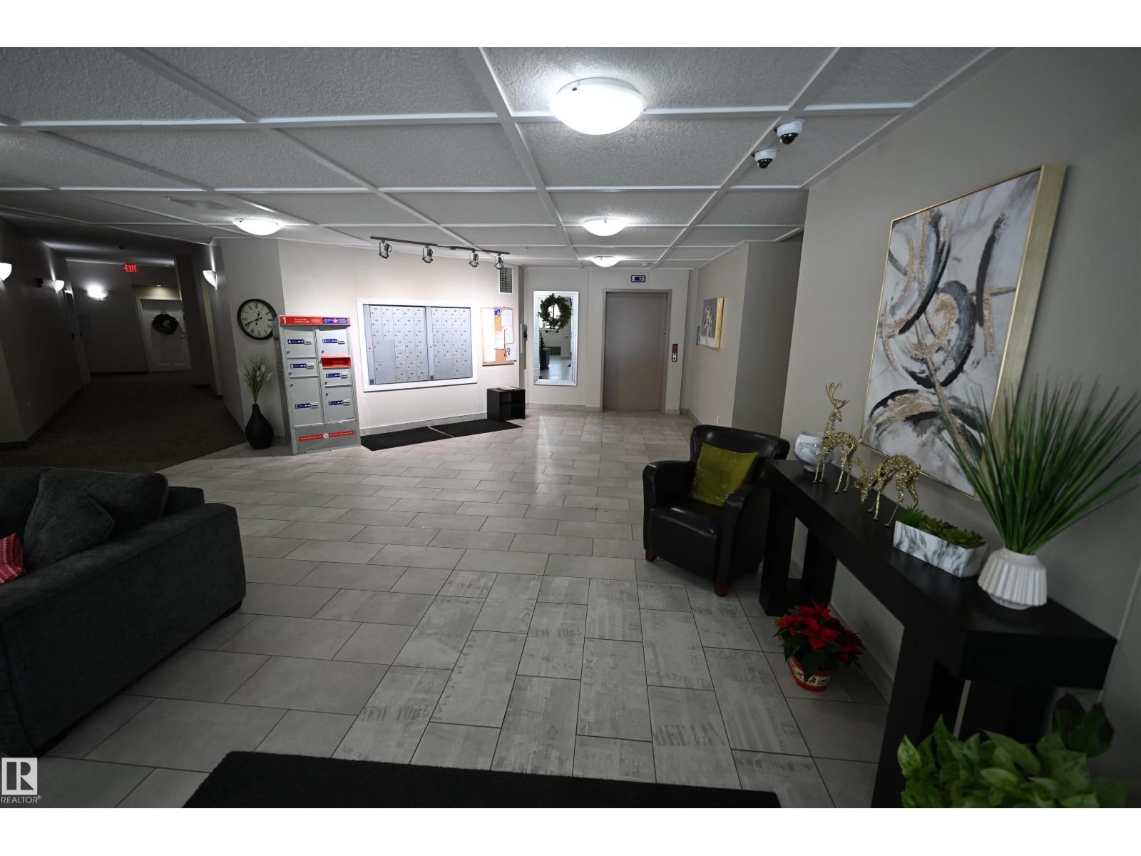 #302 279 Wye RD, Sherwood Park