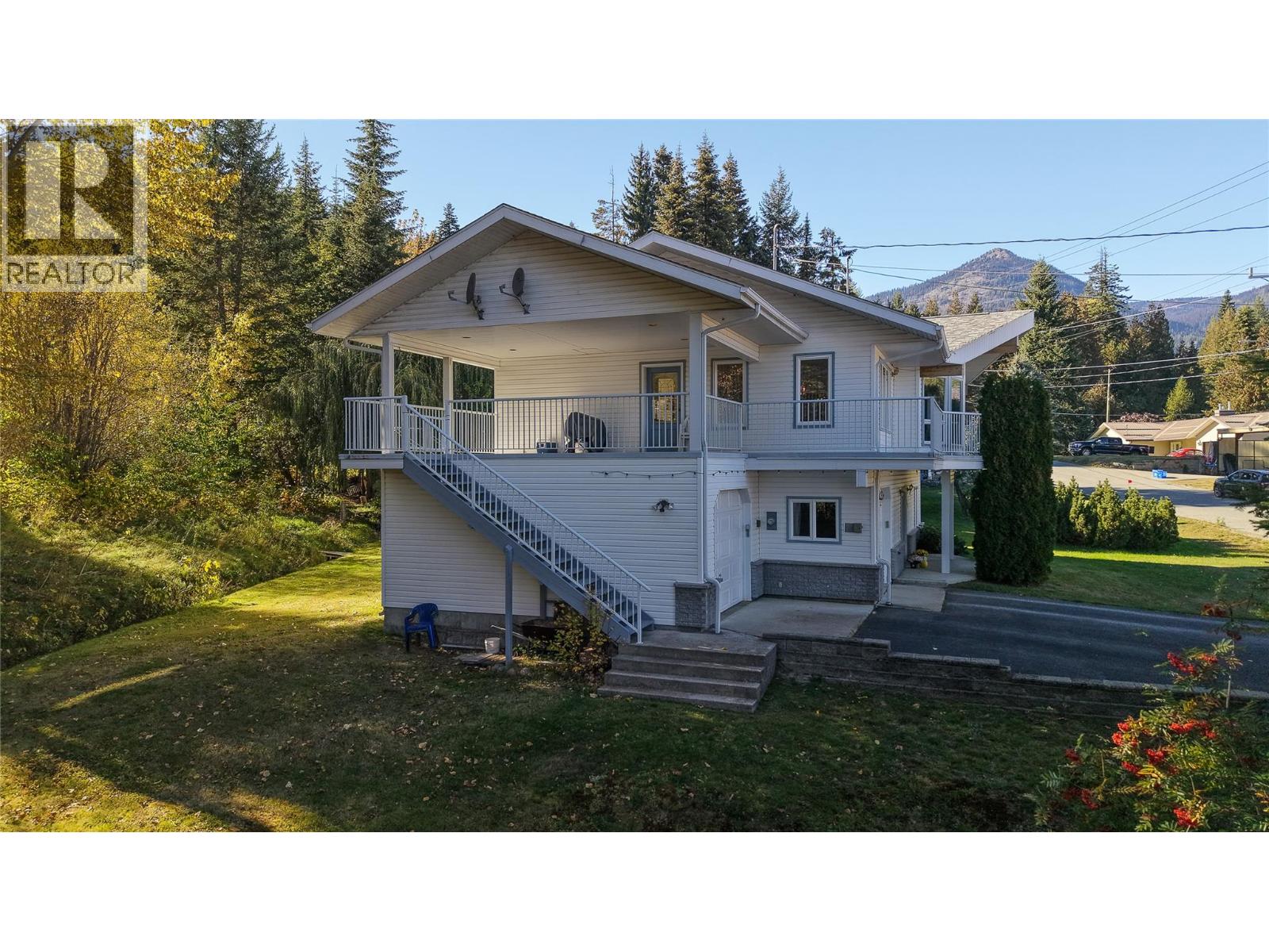 1495 VICTORIA Avenue, Rossland