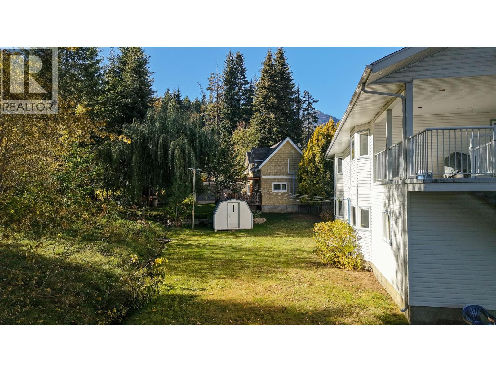 1495 VICTORIA Avenue, Rossland
