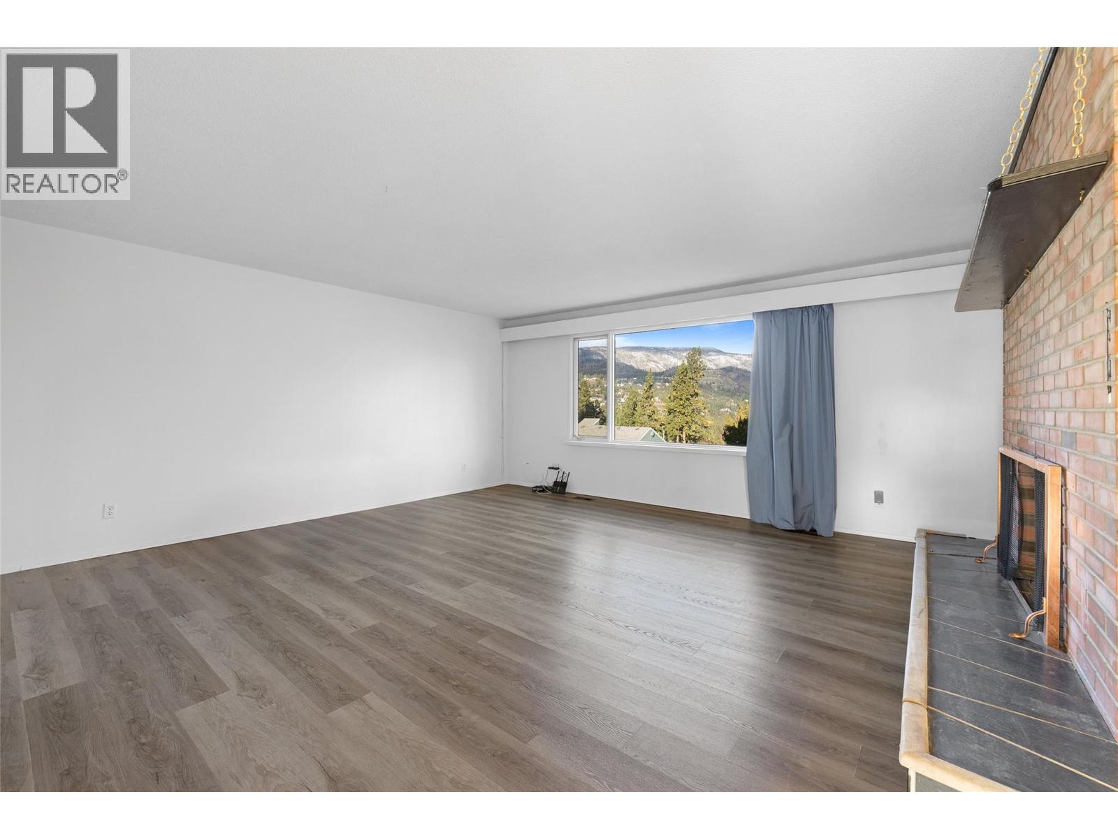  2215 Bridgeview Road, West Kelowna