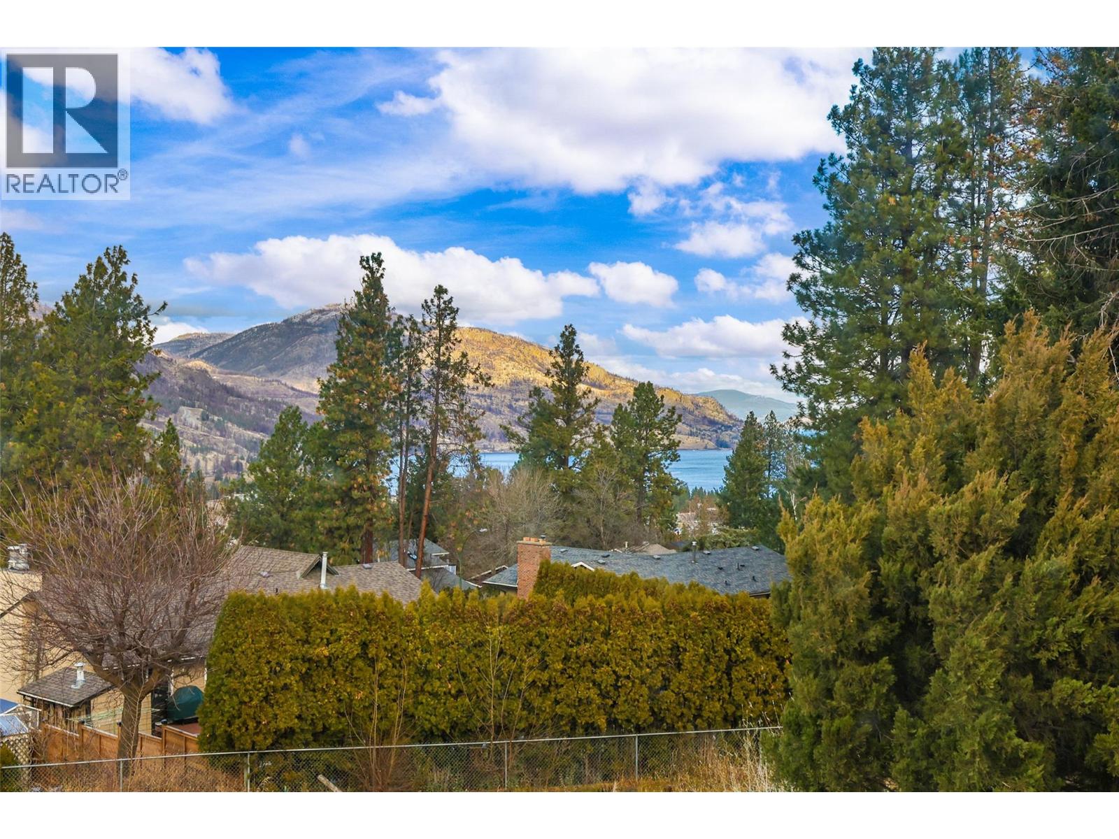  2215 Bridgeview Road, West Kelowna