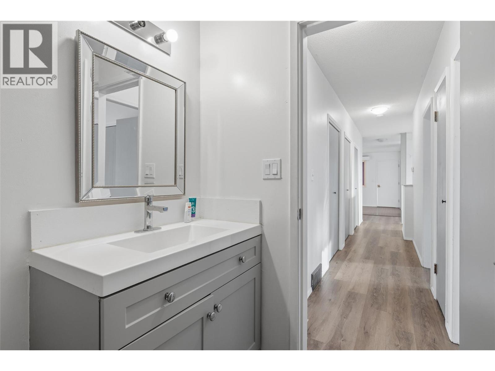  2215 Bridgeview Road, West Kelowna