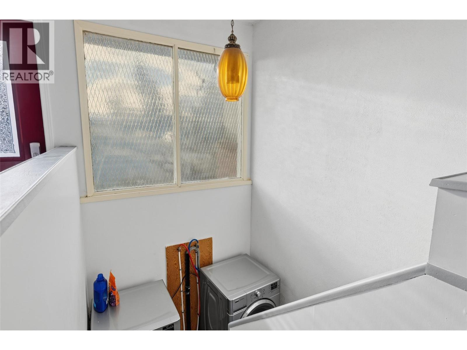  2215 Bridgeview Road, West Kelowna