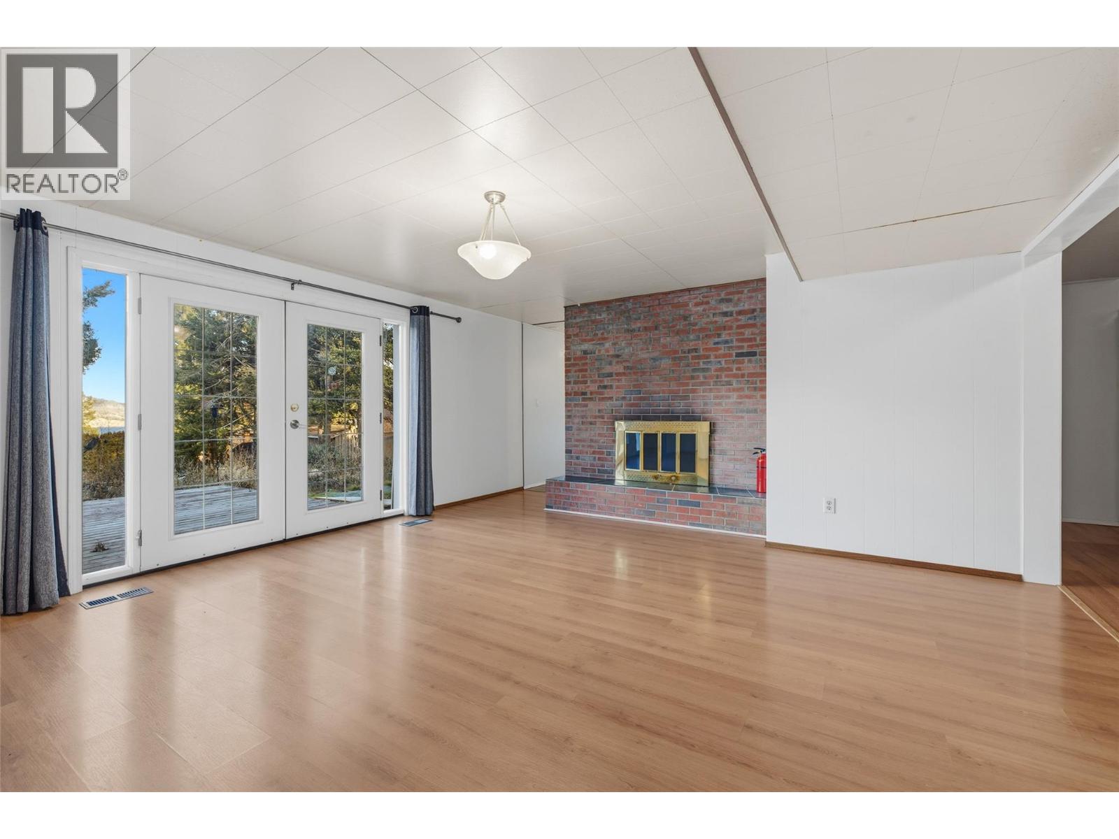  2215 Bridgeview Road, West Kelowna