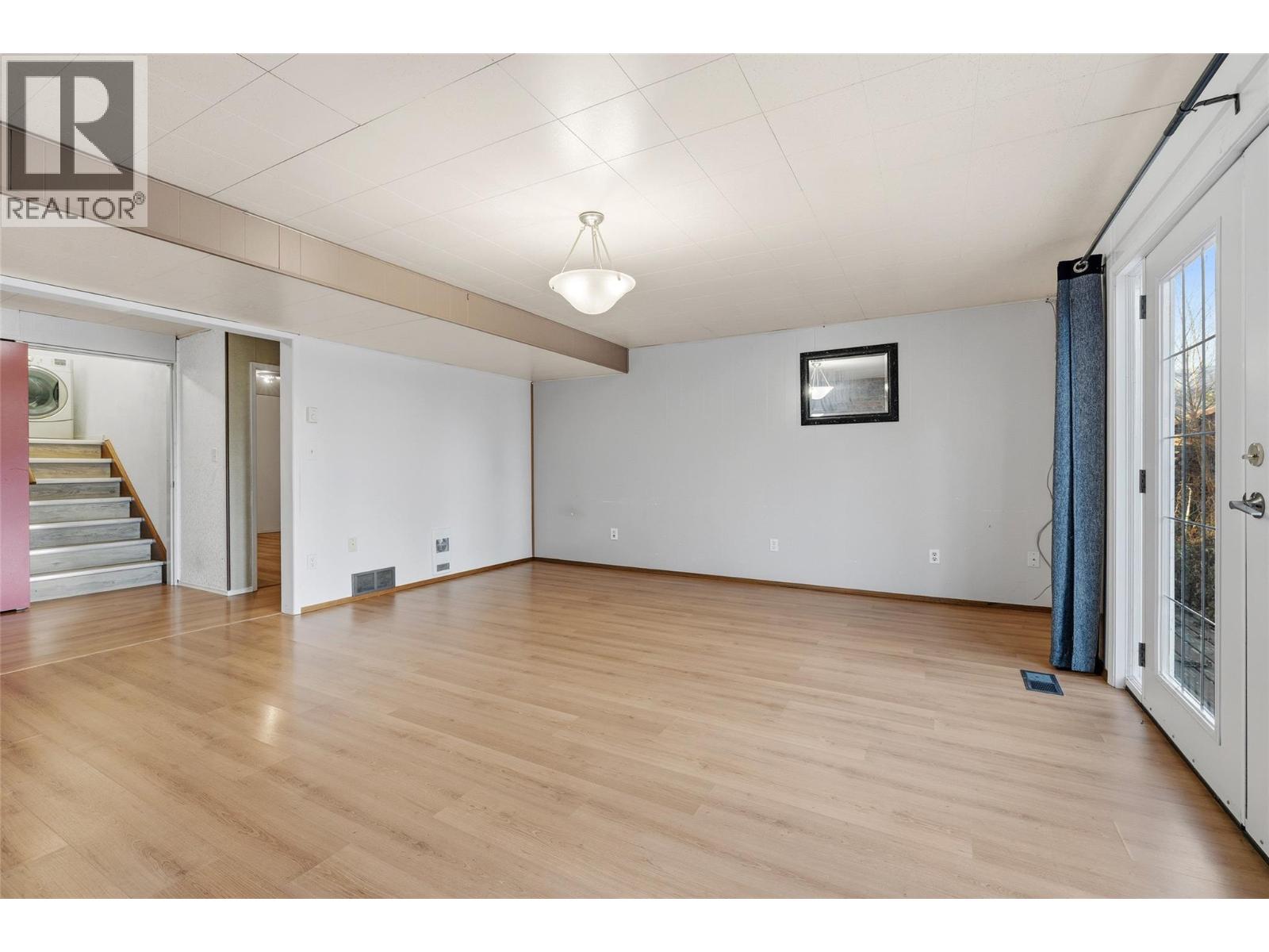  2215 Bridgeview Road, West Kelowna