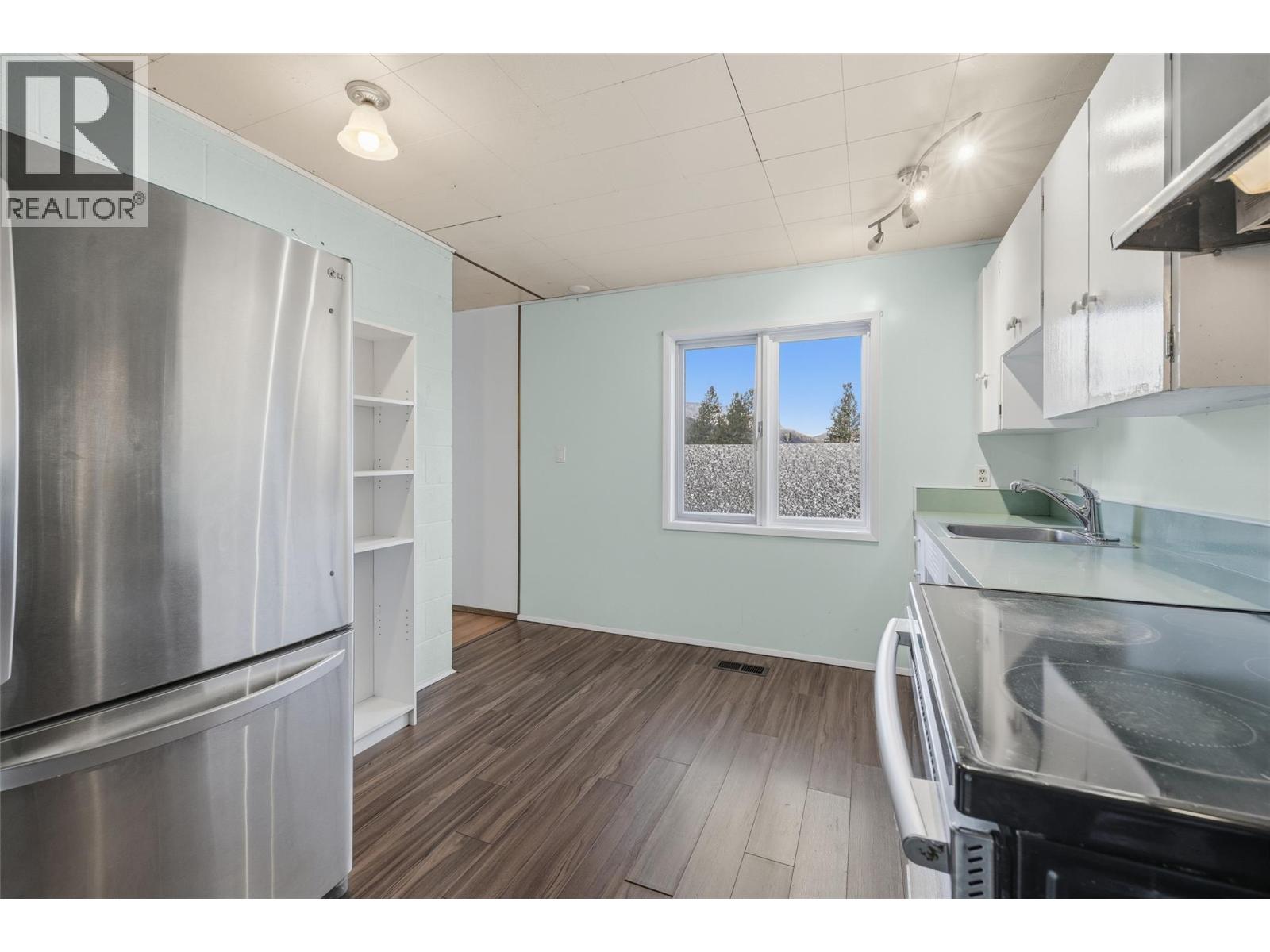  2215 Bridgeview Road, West Kelowna