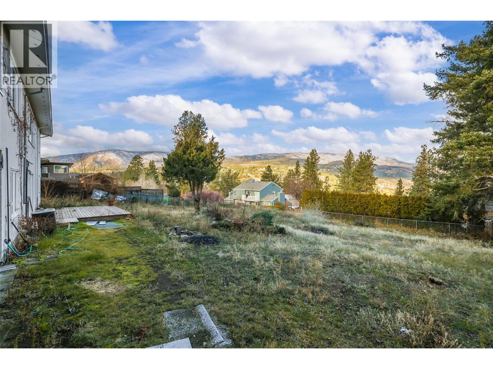  2215 Bridgeview Road, West Kelowna
