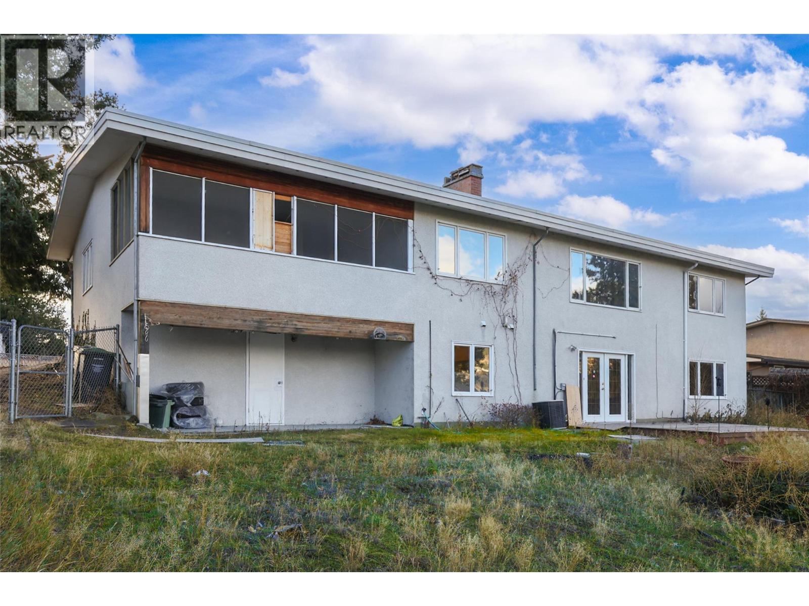  2215 Bridgeview Road, West Kelowna
