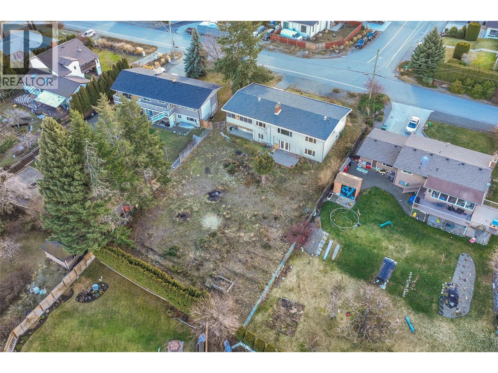  2215 Bridgeview Road, West Kelowna