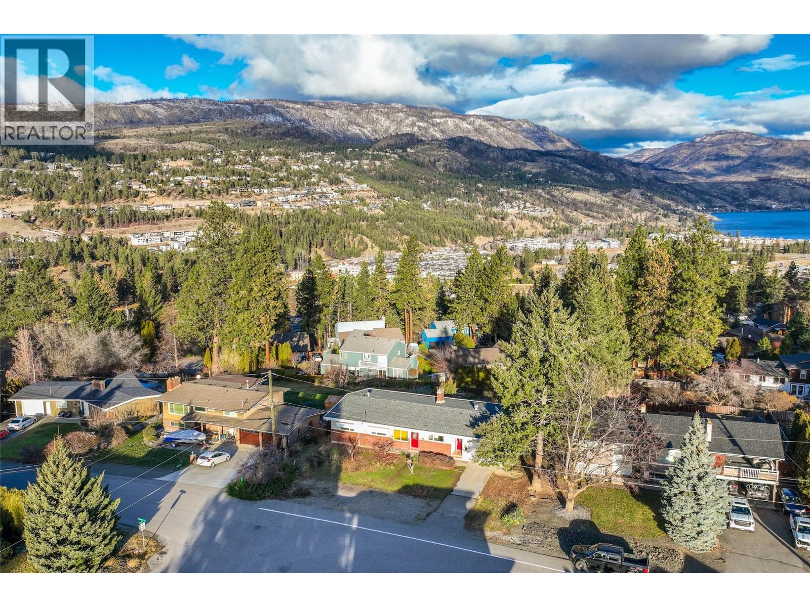  2215 Bridgeview Road, West Kelowna