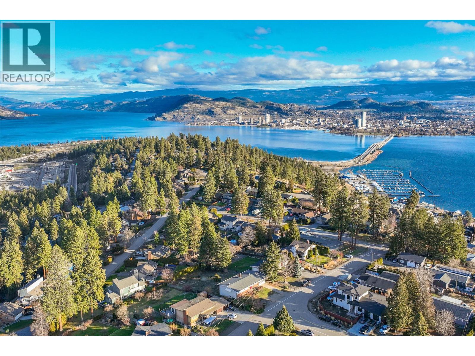  2215 Bridgeview Road, West Kelowna