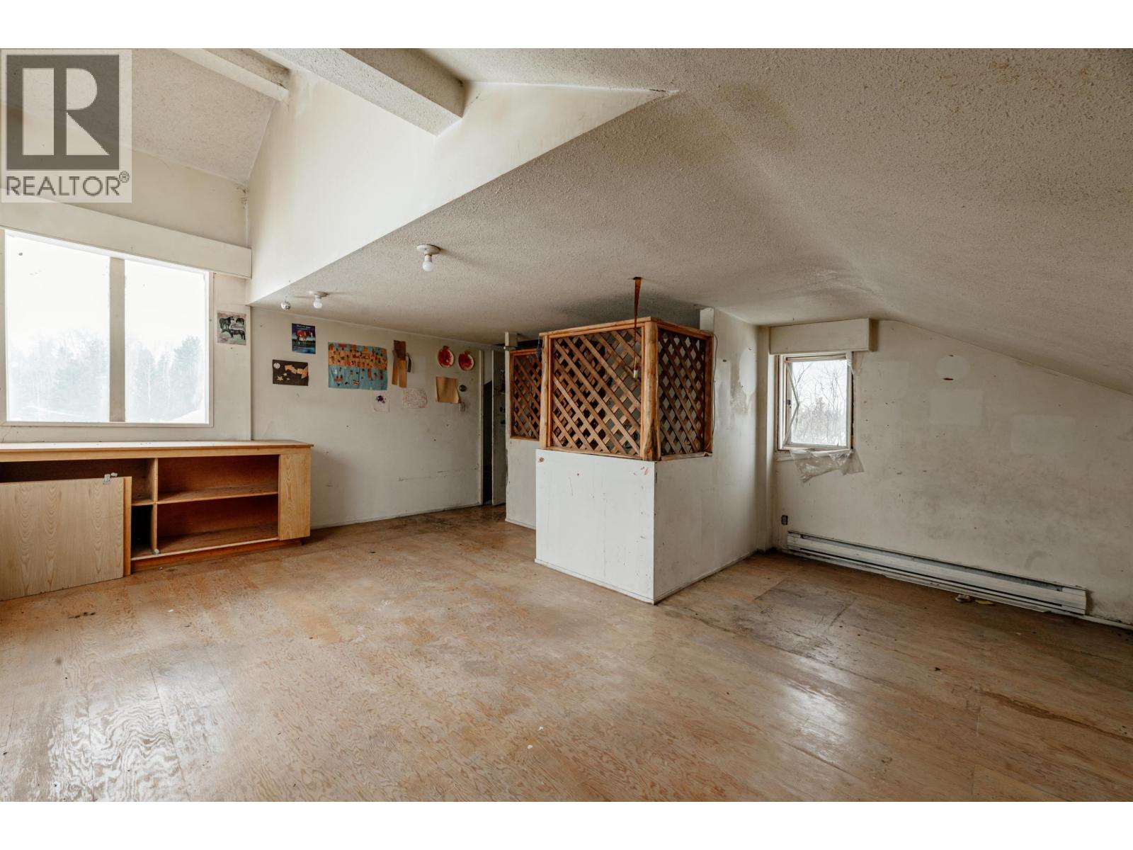 1436 S CARIBOO 97 HIGHWAY - 26