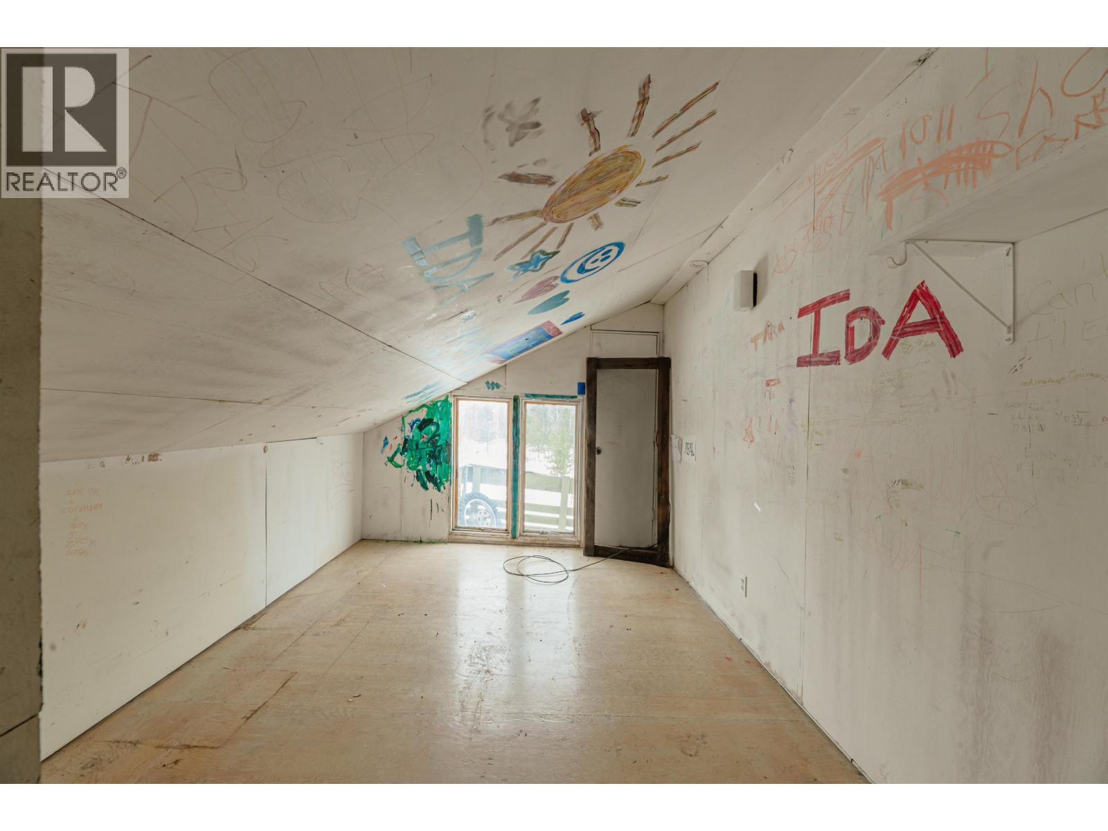 1436 S CARIBOO 97 HIGHWAY - 30