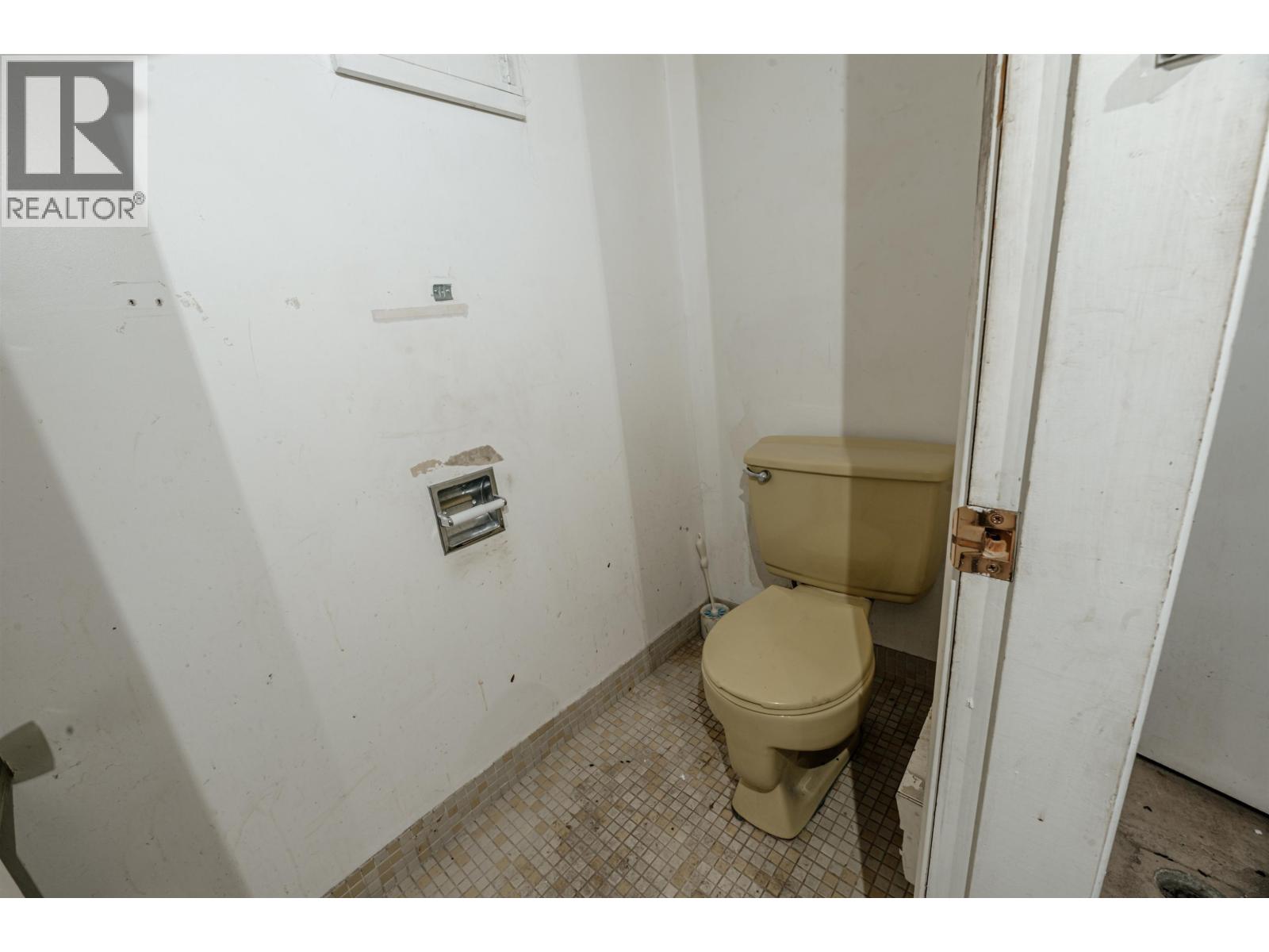 1436 S CARIBOO 97 HIGHWAY - 31