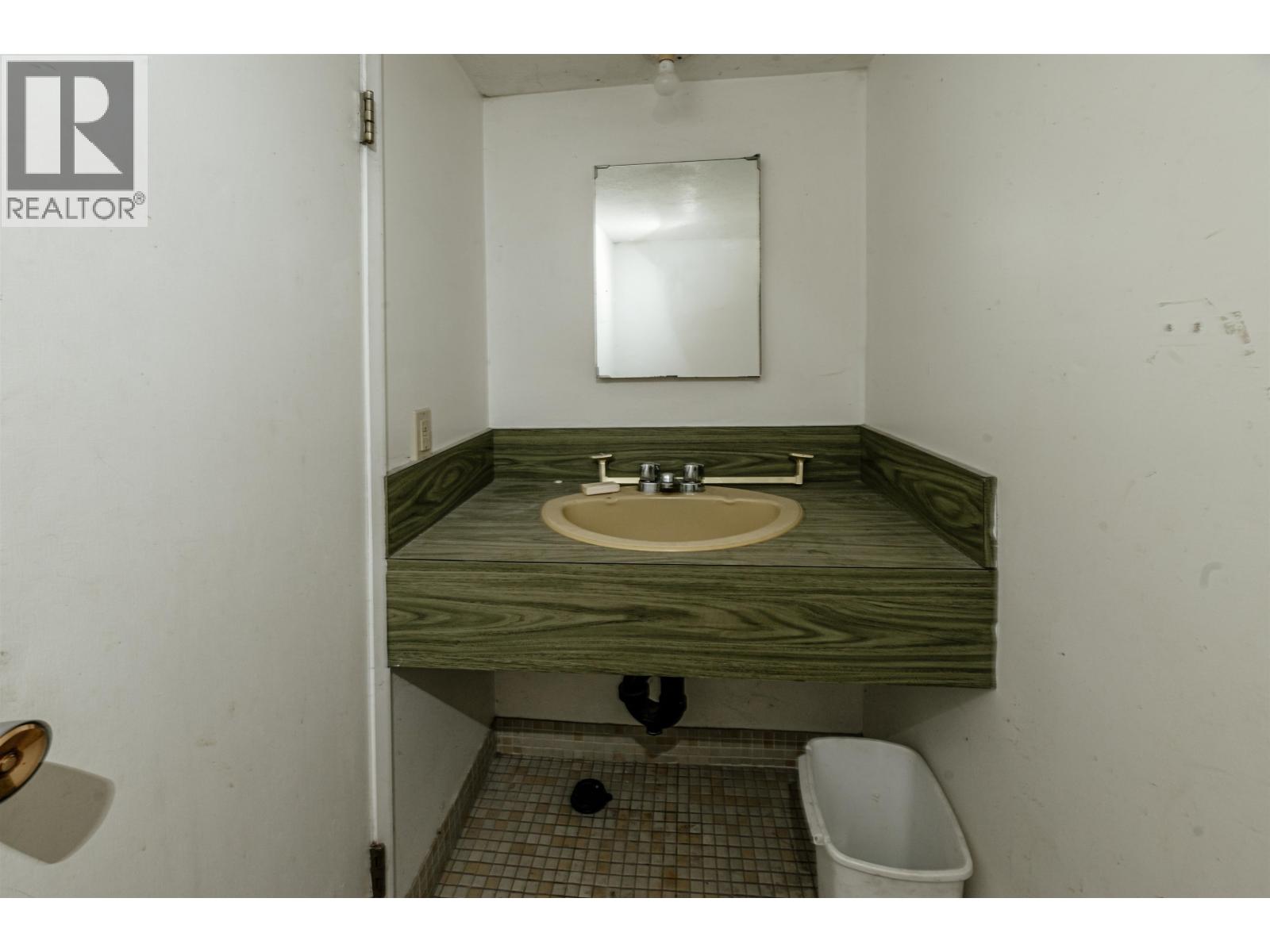 1436 S CARIBOO 97 HIGHWAY - 32