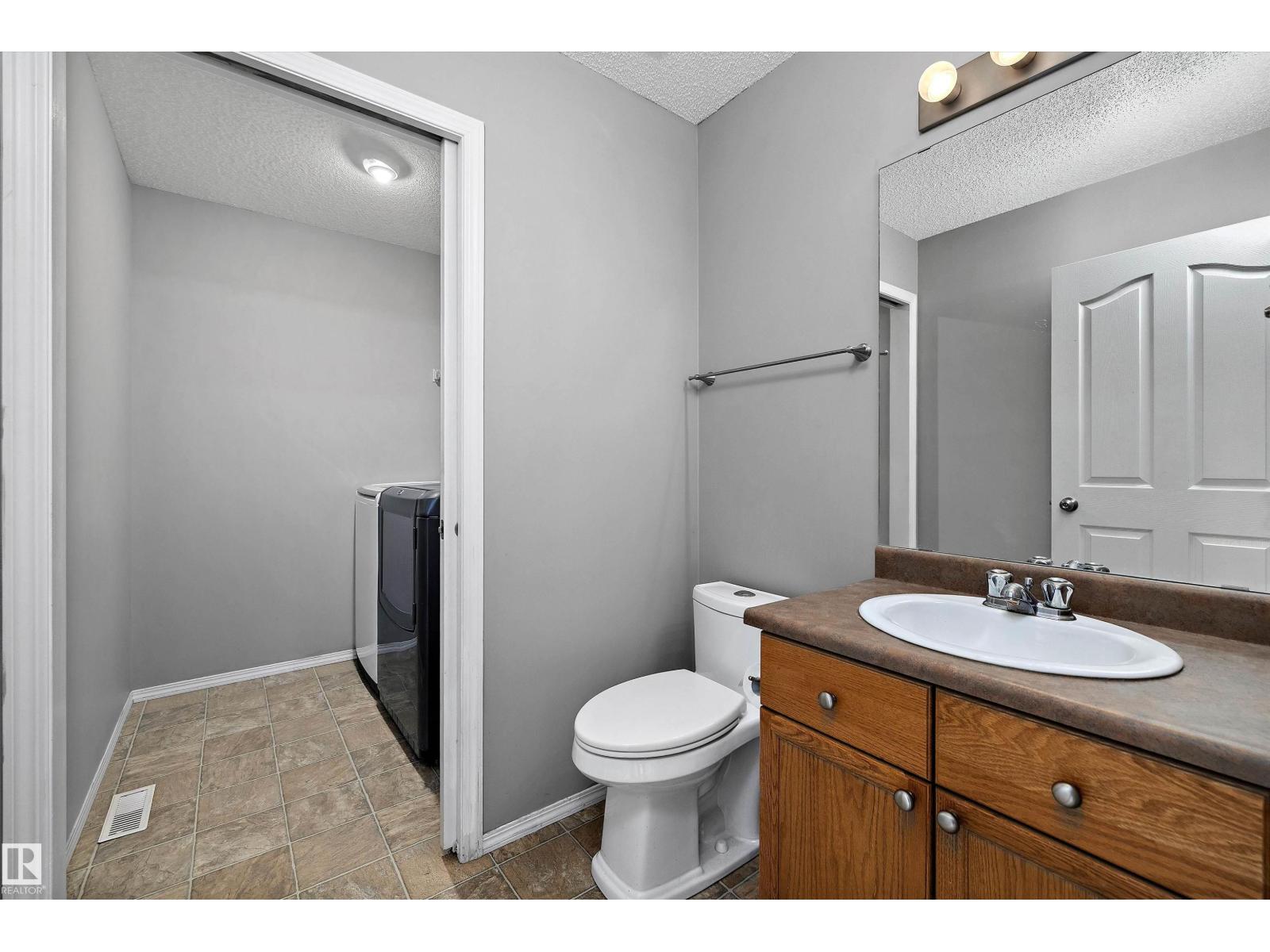 17 FOXBORO LN, Sherwood Park