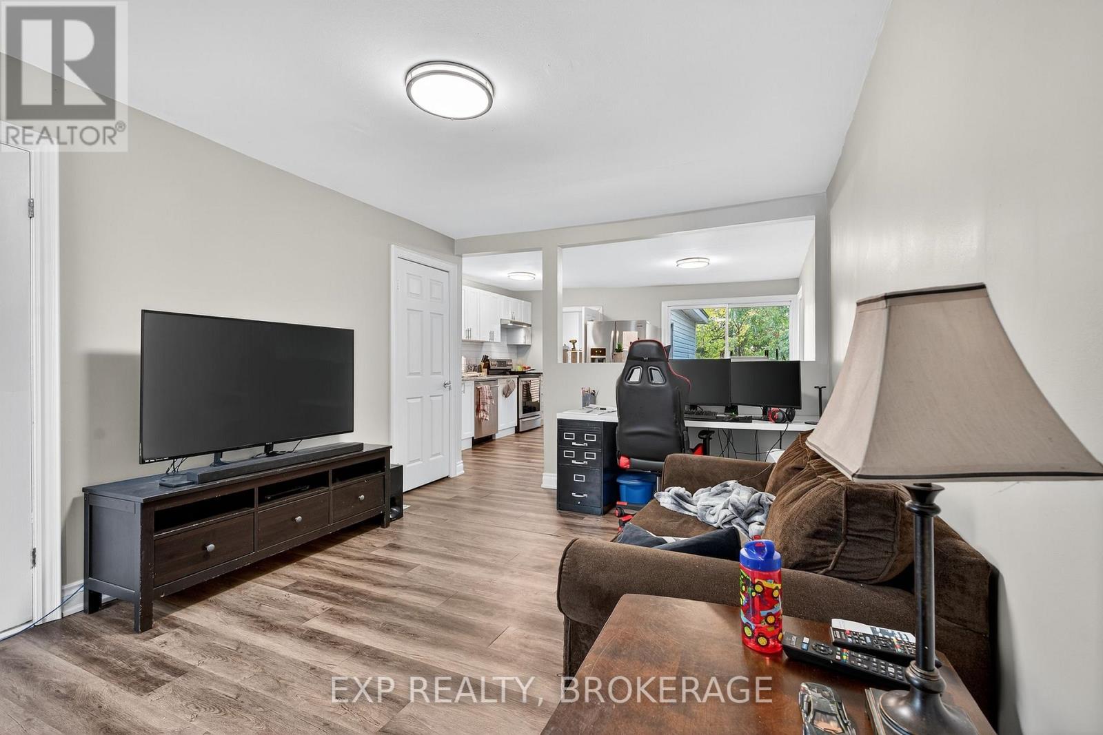 225-227 VICTORIA AVENUE - Photo 3 of 20, Gananoque, Ontario