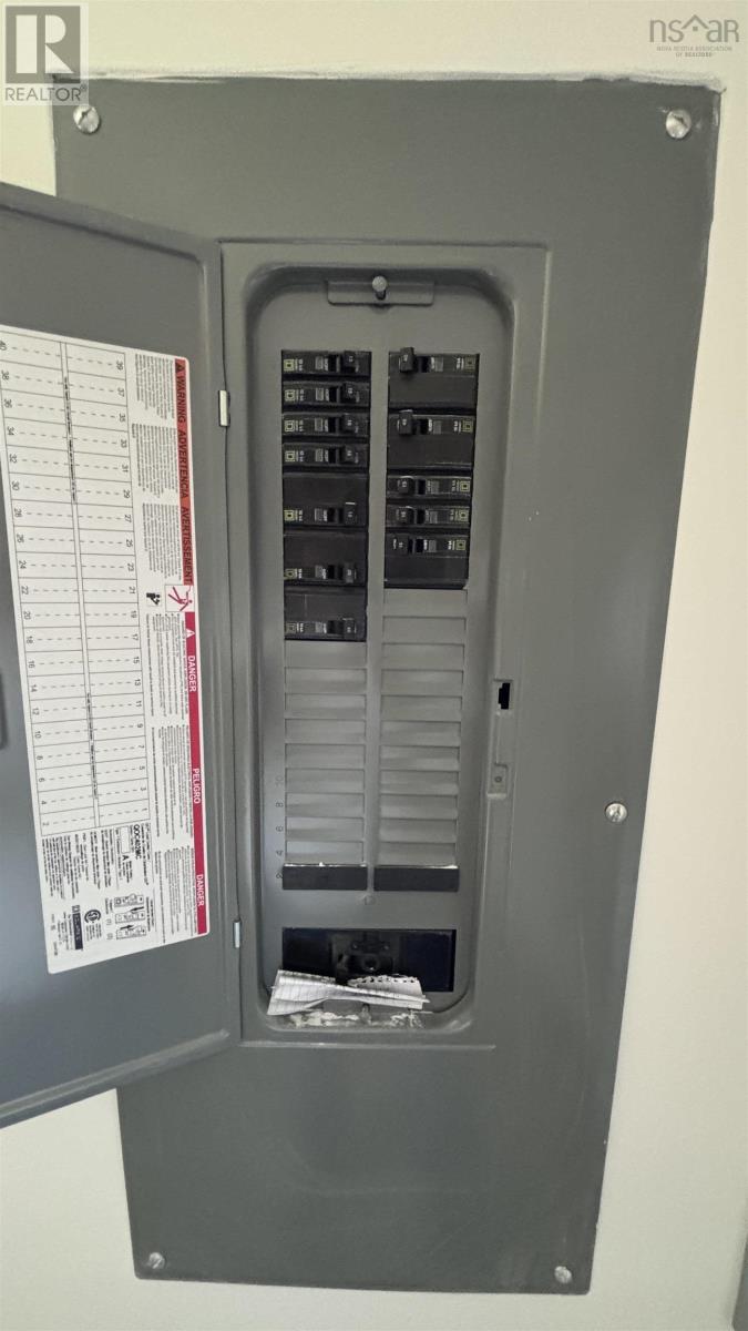 Property 18 of 29 of 3392 HIGHWAY 4