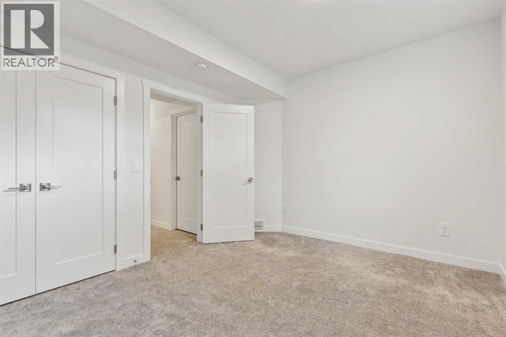 Single Family House for Sale in    Avenue NE Renfrew Calgary 