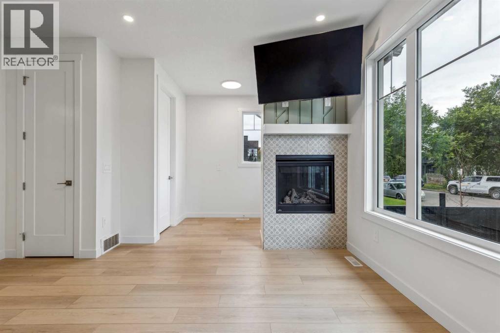 Single Family House for Sale in    Avenue NE Renfrew Calgary 