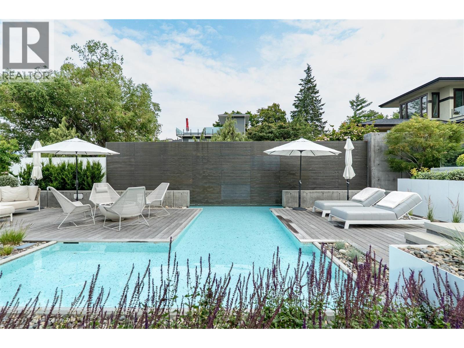  4110 Lakeshore Road, Kelowna