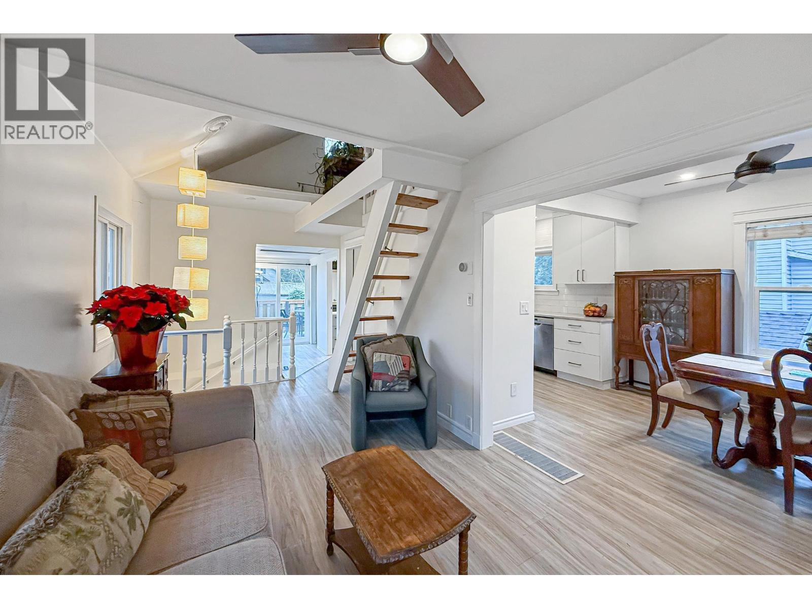 251 PEMBINA STREET, New Westminster