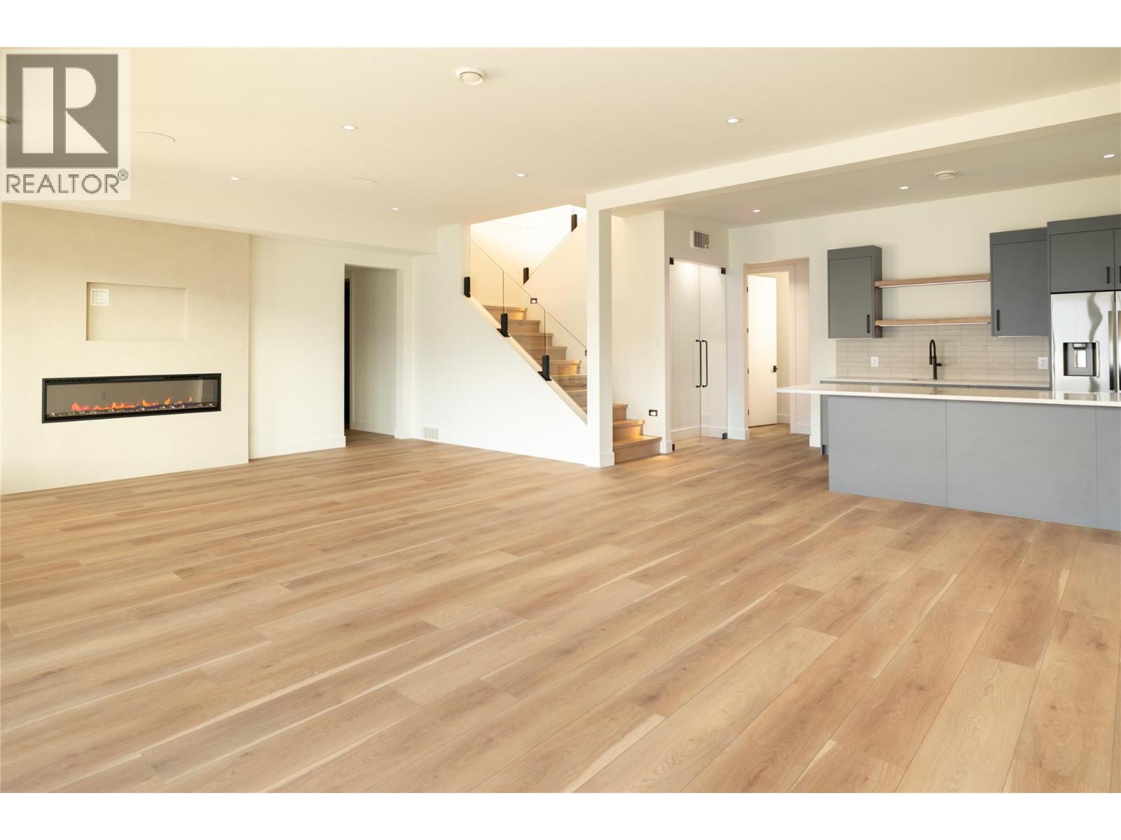  573 Clifton Court, Kelowna