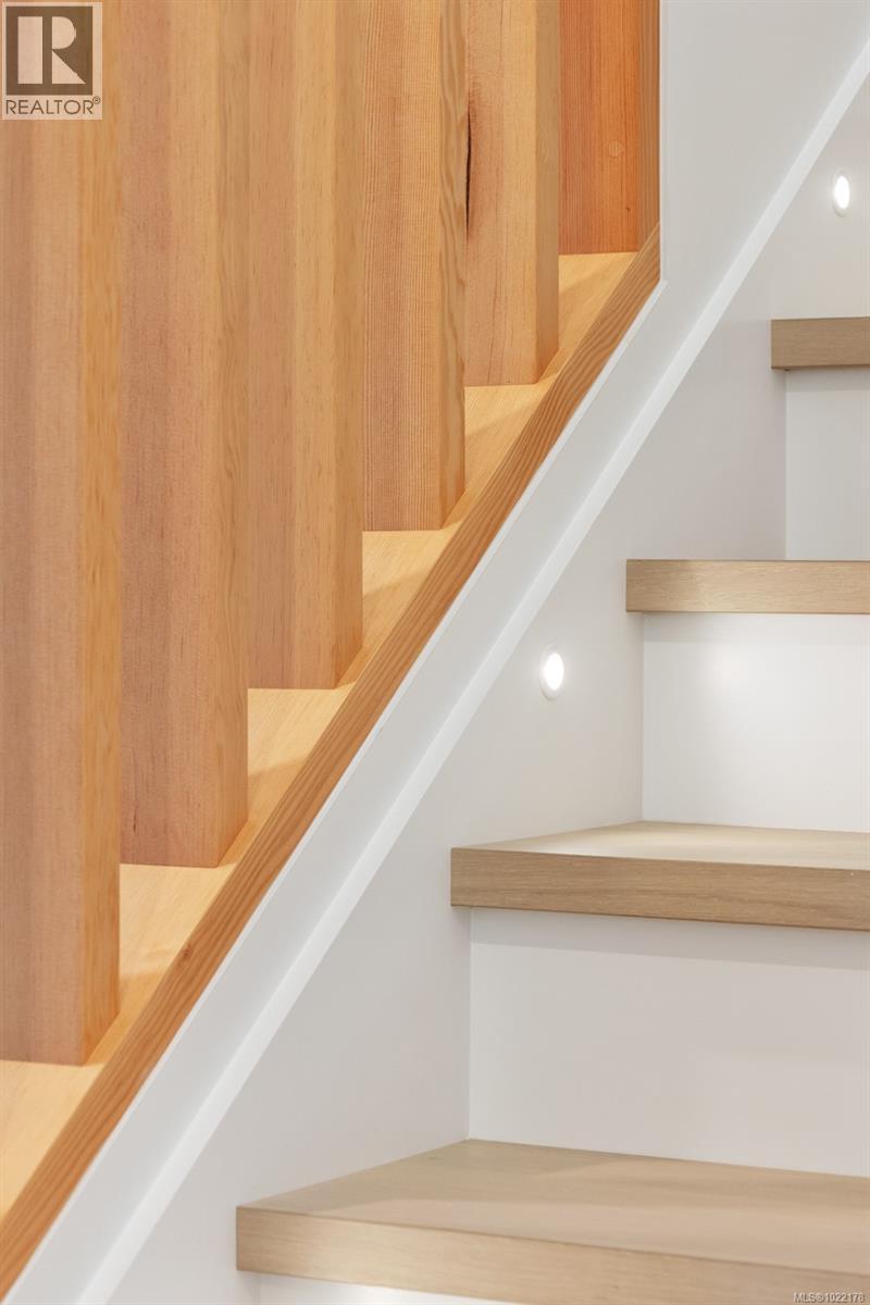 1769 Crown Isle Blvd, Courtenay