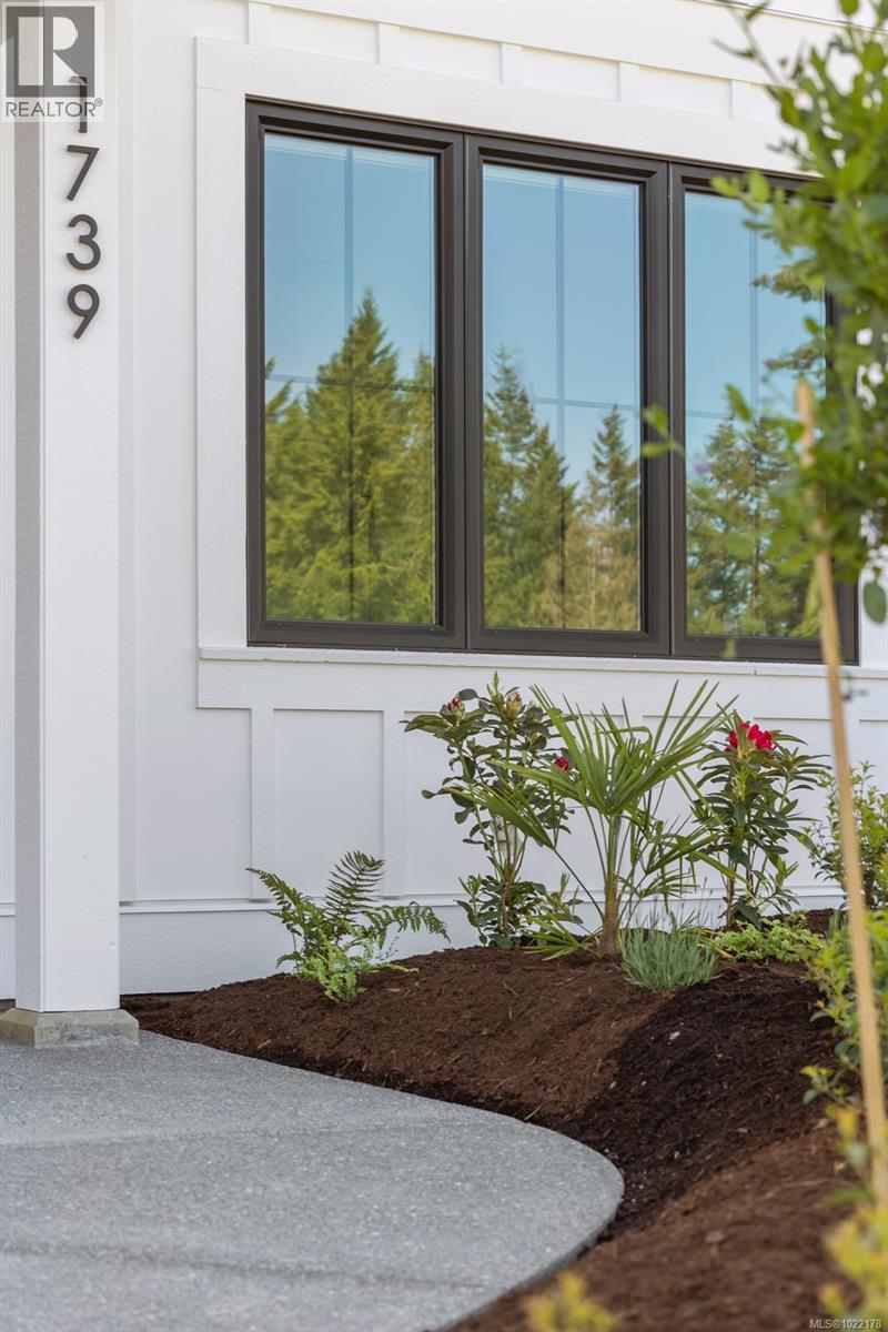 1769 Crown Isle Blvd, Courtenay