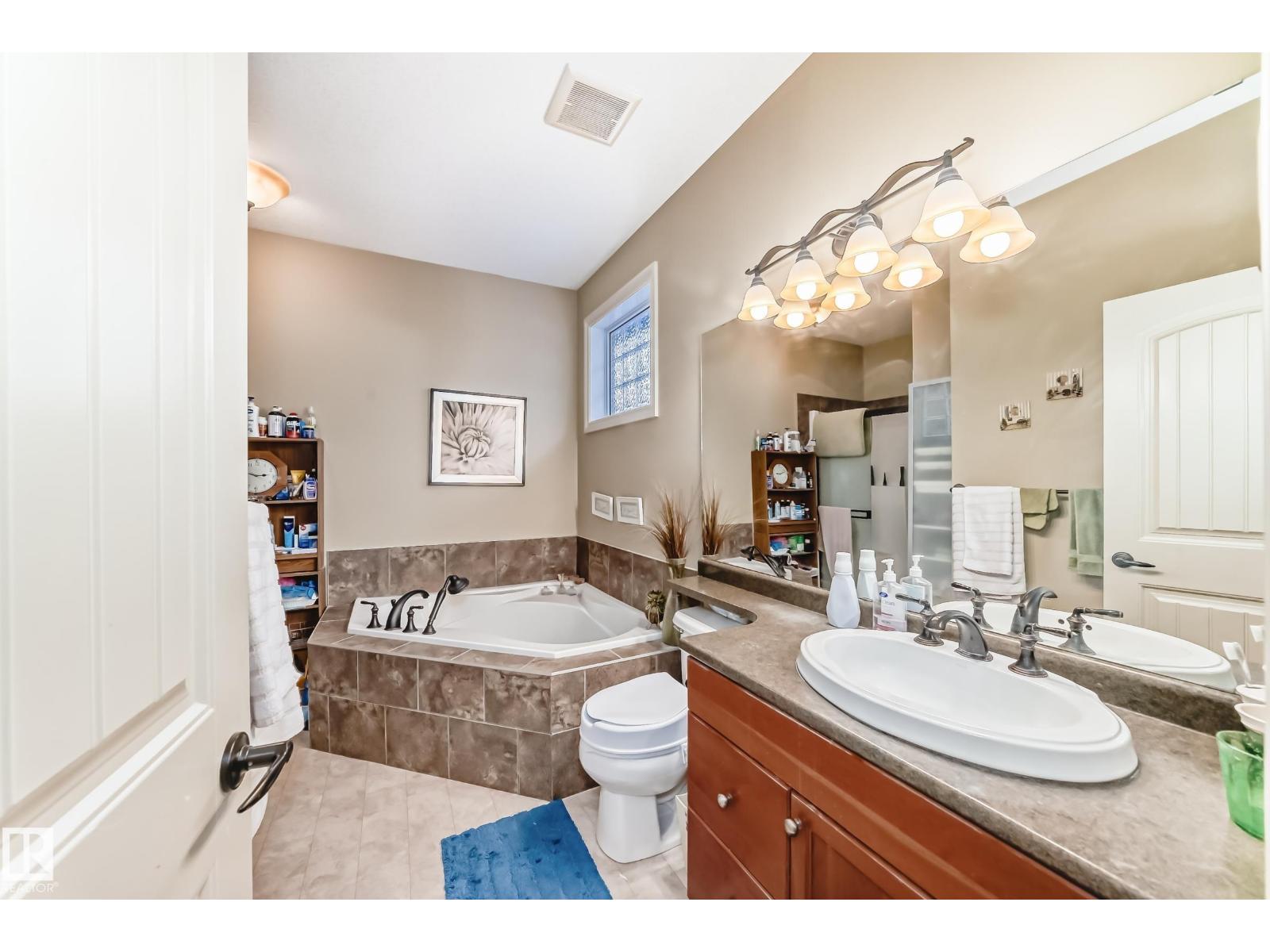 #31 1407 GLASTONBURY BV NW, Edmonton